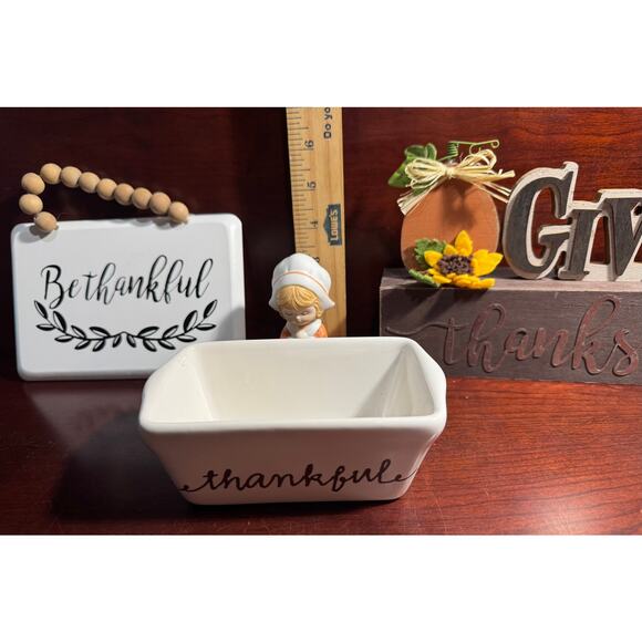 Thanksgiving Bundle Beaded Sign, Lund Lites Pilgrim, Thankful Dish, Give Thanks - Picture 7 of 8